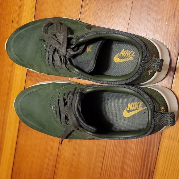 Nike running shoes - Picture 7 of 9